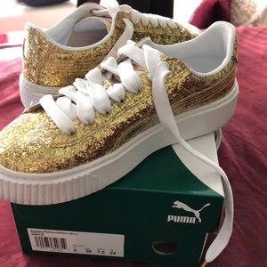 Glitter Basket Platform Sneakers